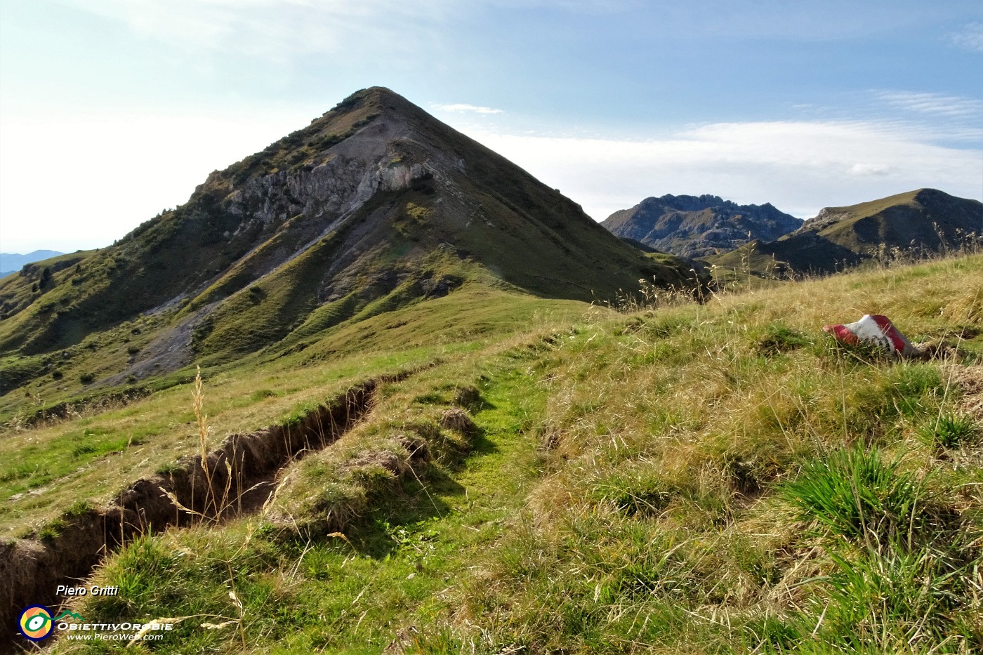 62 La piramidale cima del Monte Sodadura.JPG -                                
